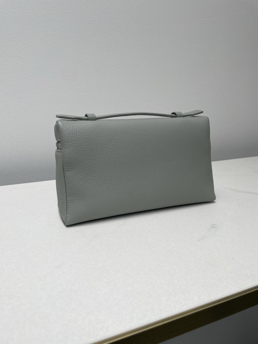 Loro Piana Taschen: NEW Loro Piana Extra Pocket L19 – Neu und originalverpackt aus Vacallo von kellyyy 1
