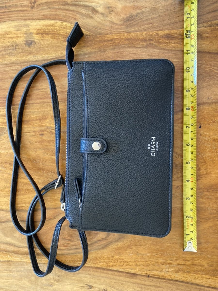 Taschen für Damen: Handtasche CHARM LONDON – Neu (gemäss Beschreibung) aus Wilen b. Wil von Tobiasegli