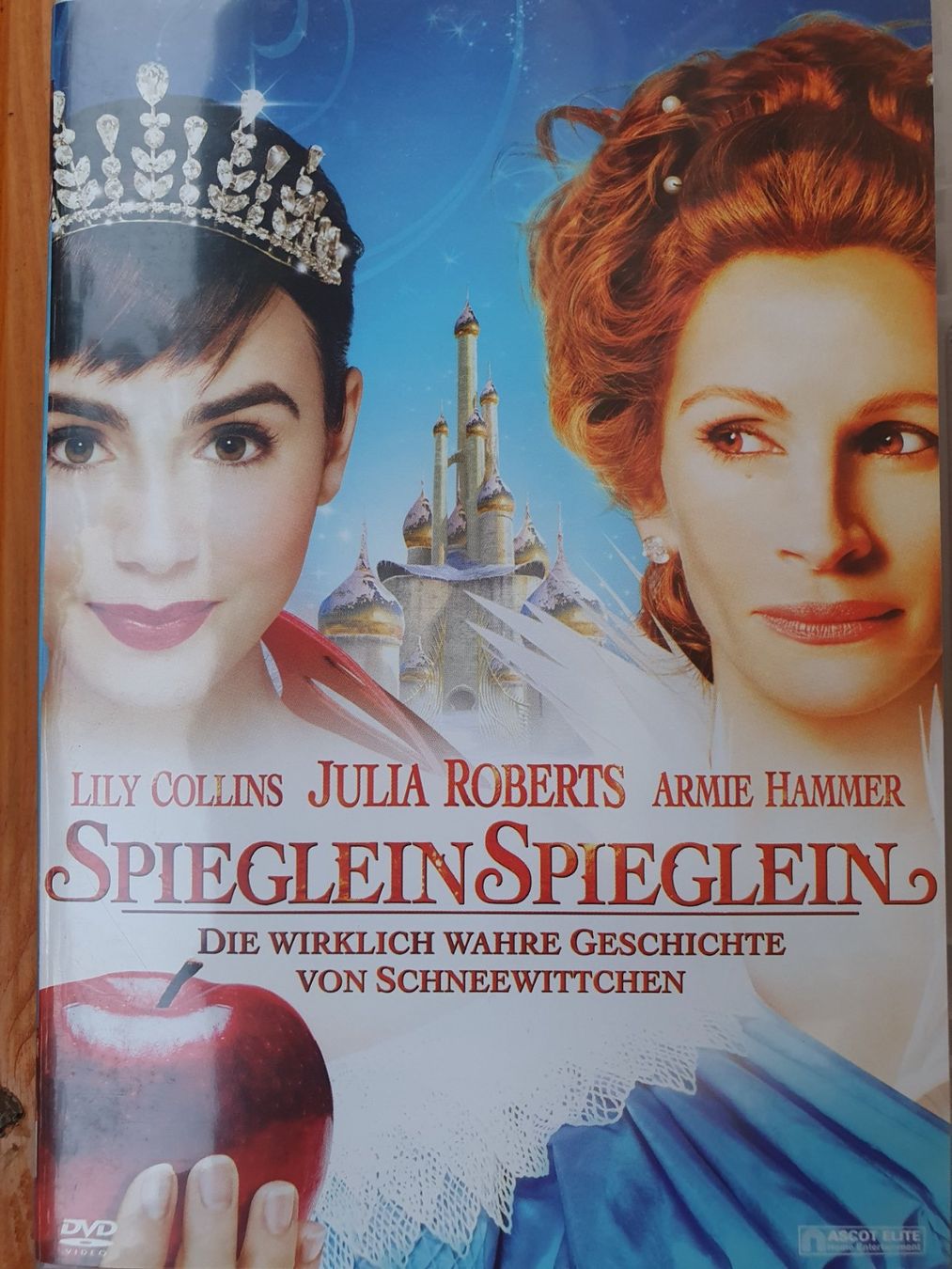 Tutti i DVDs: DVD Spieglein, Spieglein – Usato da Hüttlingen venduto da Thurgi85