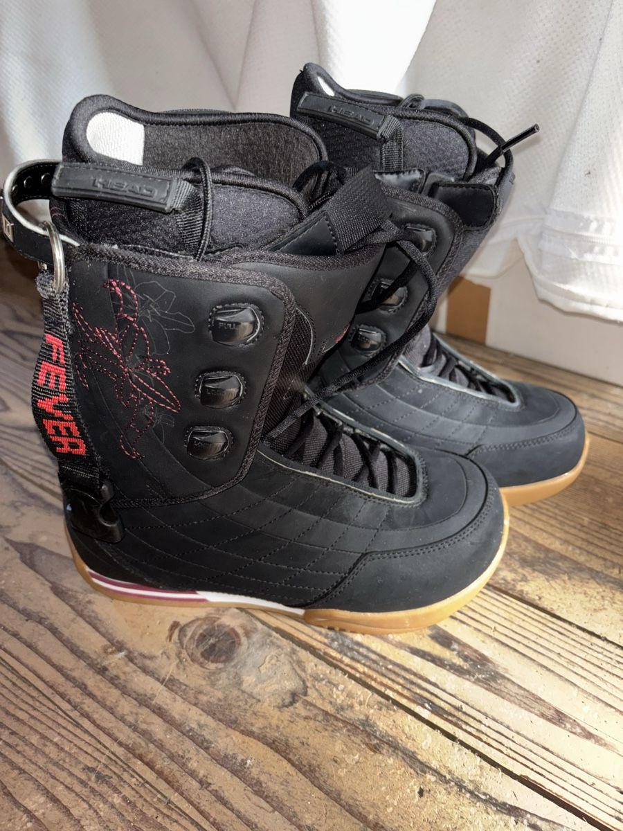 Head Scarpe da donna: Head Snowboard Boots Damen Grösse 40 – Usato da Fruthwilen venduto da car_5q9w 1