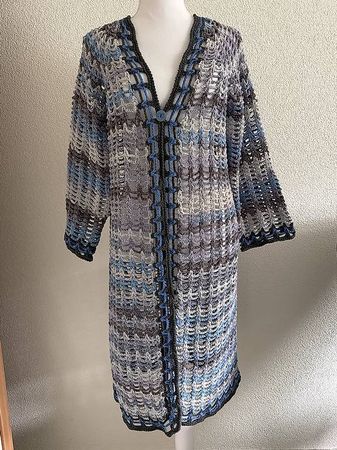 Wunderschöne handgemachte Häkeljacke, Gr. 38-42