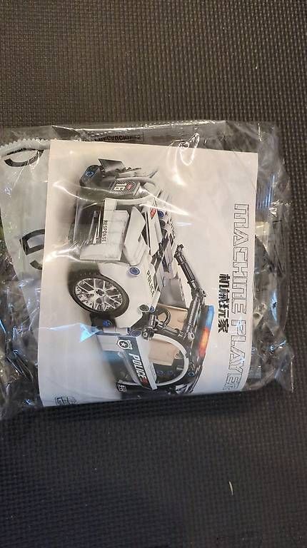 Kit di costruzioni: Polizeifahrzeug klemmbaustein Bausatz – Usato da Oberwil BL venduto da vin_x5w9