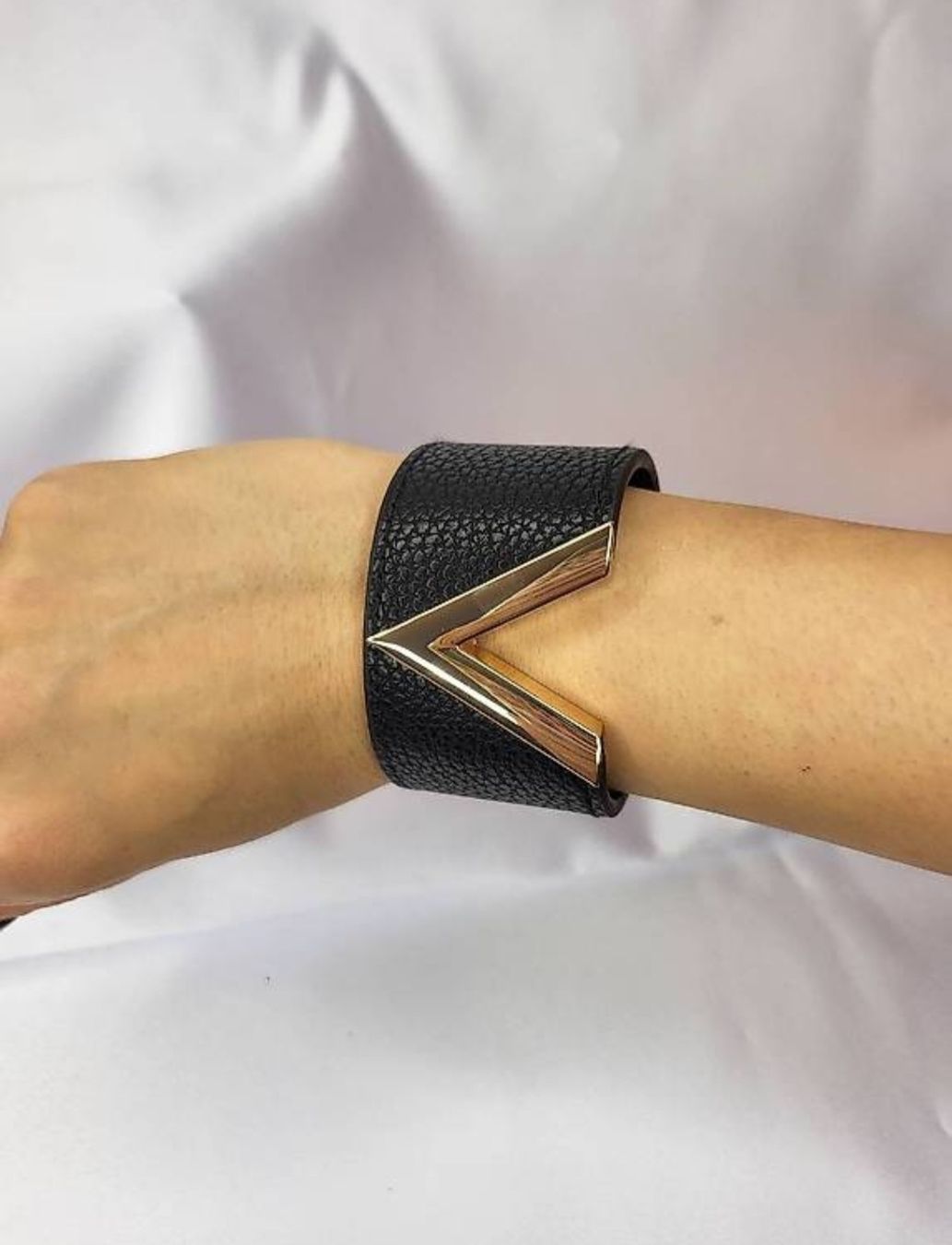 Armbänder & -reifen: NEUE schwarze Armband – Neu und originalverpackt aus Hellbühl von d.d.d.125 4