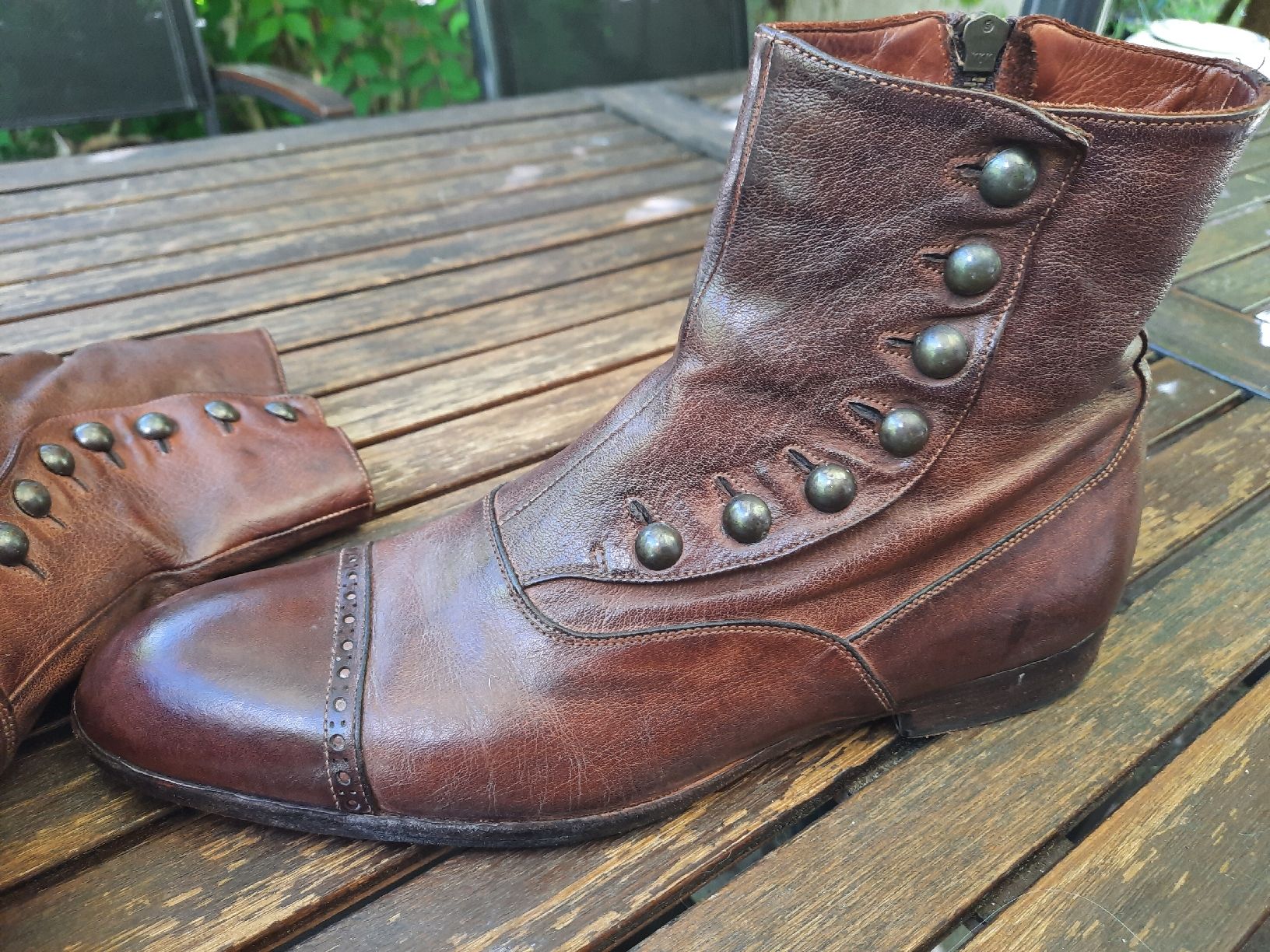 Scarpe da uomo: MANFIELD, BOTTINES CUIR à BOUTONS.. De qualité – Usato da Le Locle venduto da marylise01