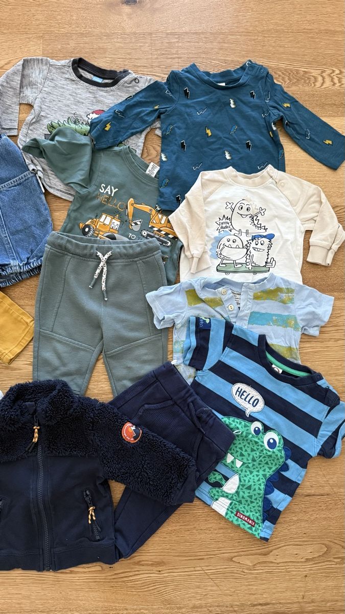 H&M Lotti & Set di vestiti: Baby set size 74 | H&M,C&A,Smile – Usato da Boswil venduto da hey.itsme 3