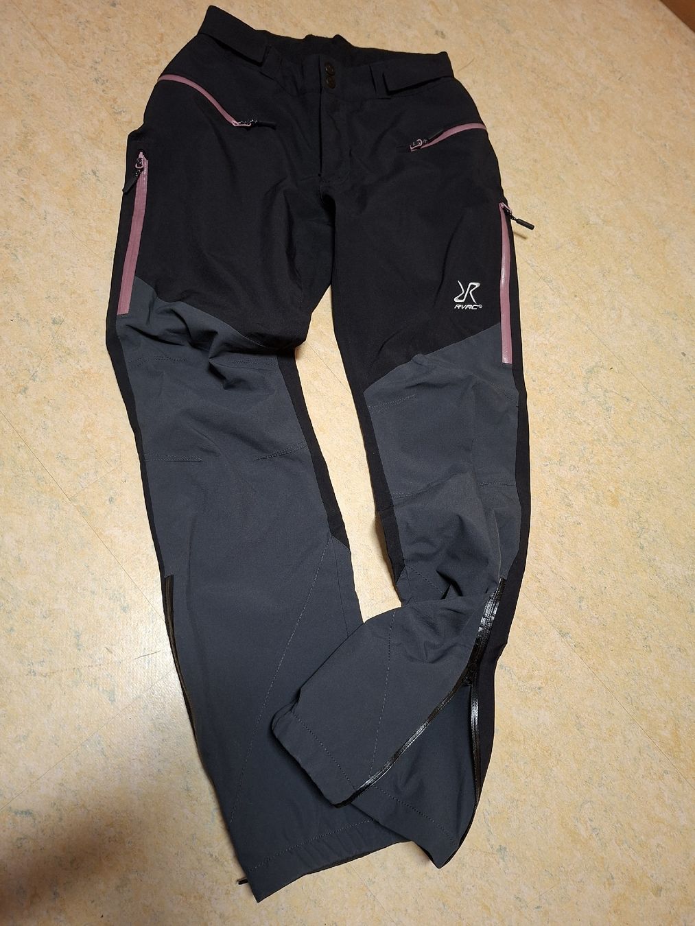 RevolutionRace Pantaloni: RVRC Allwetterhosen Gr. 36 – Nuovo (secondo la descrizione) da Giswil venduto da Buchs18