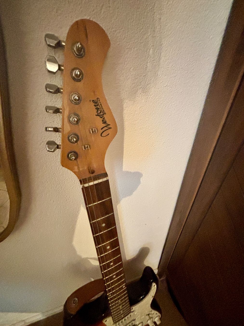 Instruments de musique: Westone E-Gitarre inkl. Ständer – D'occasion à Inwil par Seli_Schnellfuss 3