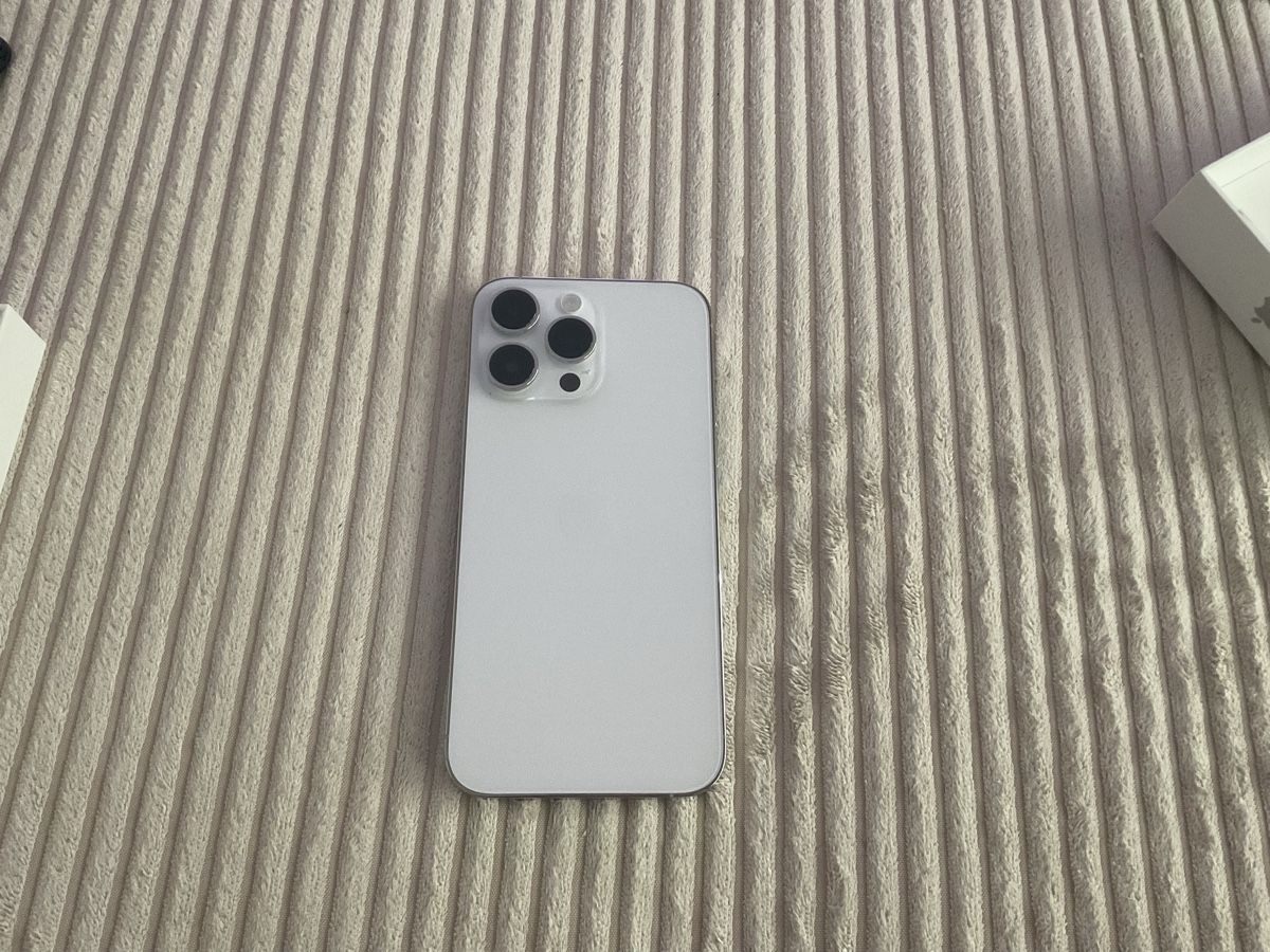 Apple Telefoni cellulari / Smartphones: Iphone 14 pro max, 128GB – Nuovo (secondo la descrizione) da Burgdorf venduto da Yannik4 2