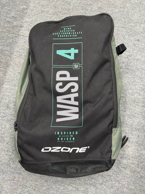 Ozone Surf: Wing Ozone Wasp V2 4.0, gebraucht – D'occasion à Hettiswil par F6hellcat 5