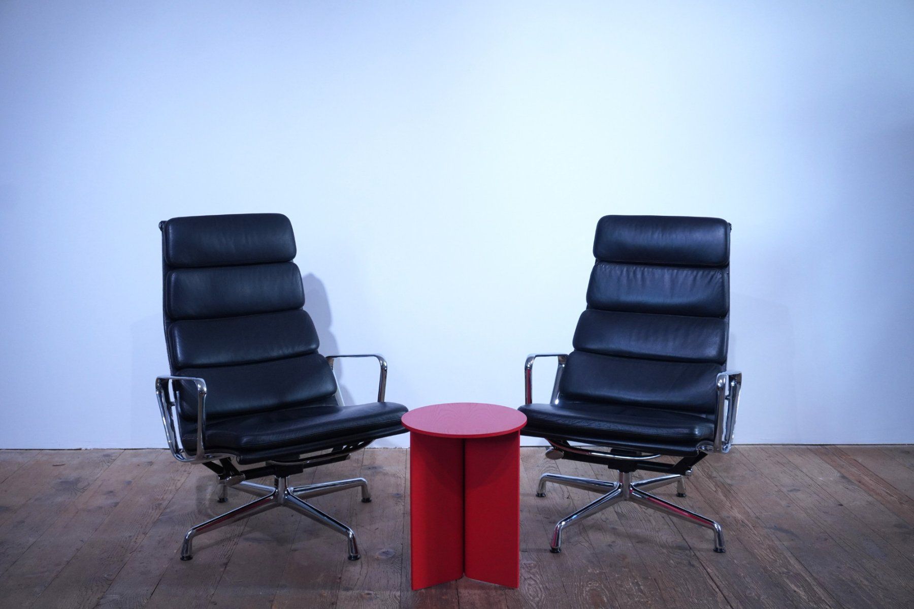 Vitra Sessel: Vitra Eames Soft Pad Lounge Chair EA222 Leder nero – Gebraucht aus Bad Zurzach von QLASSIQ 4