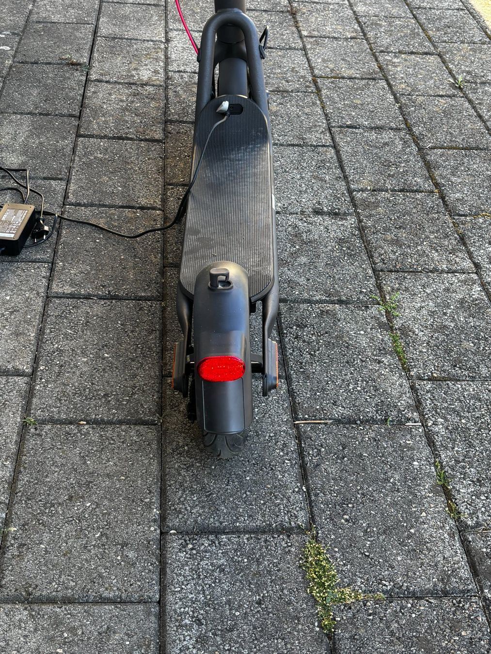 Scooters: E Scooter Elektrotrottinet NAVEE V25-E – Neuf (Voir description) à Niederurnen par Moeschtli 6
