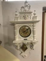 Antike Wanduhr Schnitzereien Pferd vinta