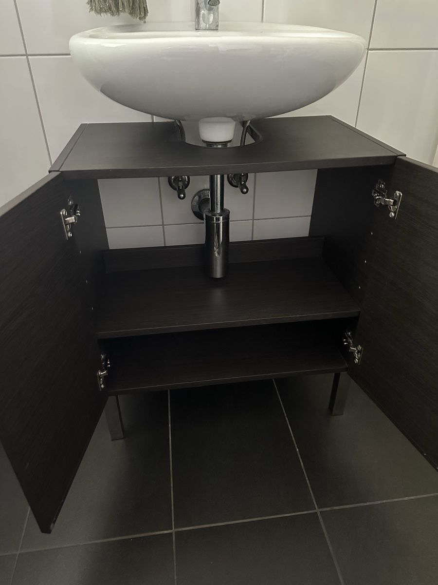 Ikea Mobili per bagno: Waschbeckenunterschrank (Marke: IKEA) – Usato da Kräiligen venduto da SITARO 3