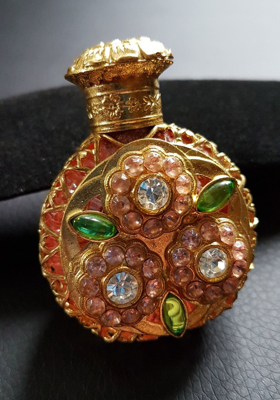 Flaconi: Parfum Flasche – Usato da Wald ZH venduto da Silena02 1