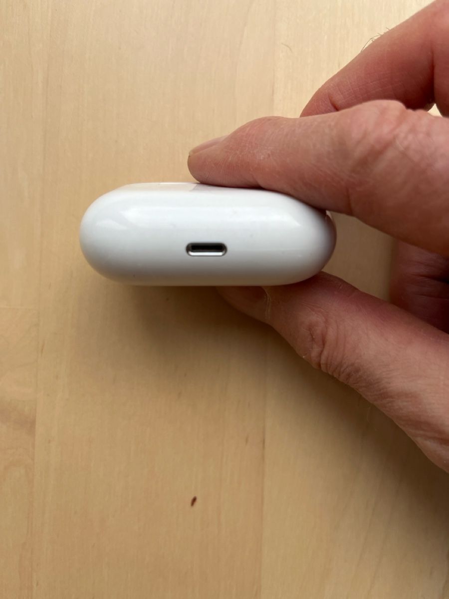 Apple Kopfhörer: Apple AirPods Pro 1. Gen Ladecase – Gebraucht aus Kriens von 6Jazz6 5