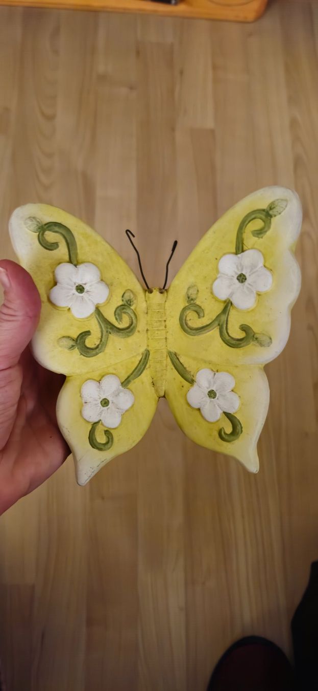 Tutte le decorazioni: Schmetterling – Usato da Zell ZH venduto da Eva-Jana