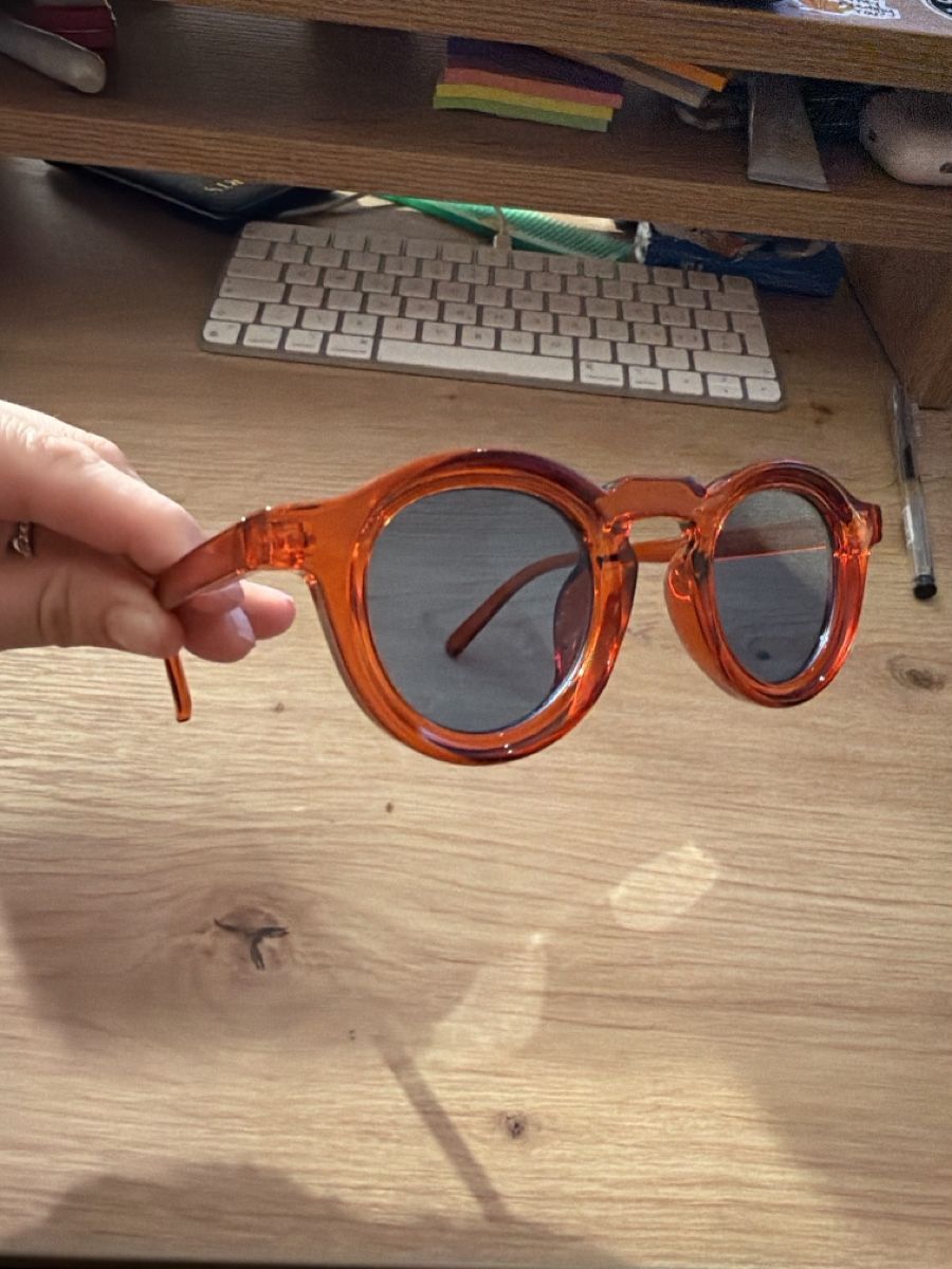 Brillen & Gläser: Round Sunglasses Red Frame Unisex – Neu (gemäss Beschreibung) aus Hausen AG von nik_9sg2 1