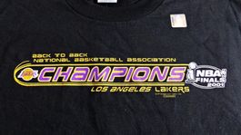 LOS ANGELES LAKERS 2001 T-SHIRT NEW ORIGINAL NBA STICKER