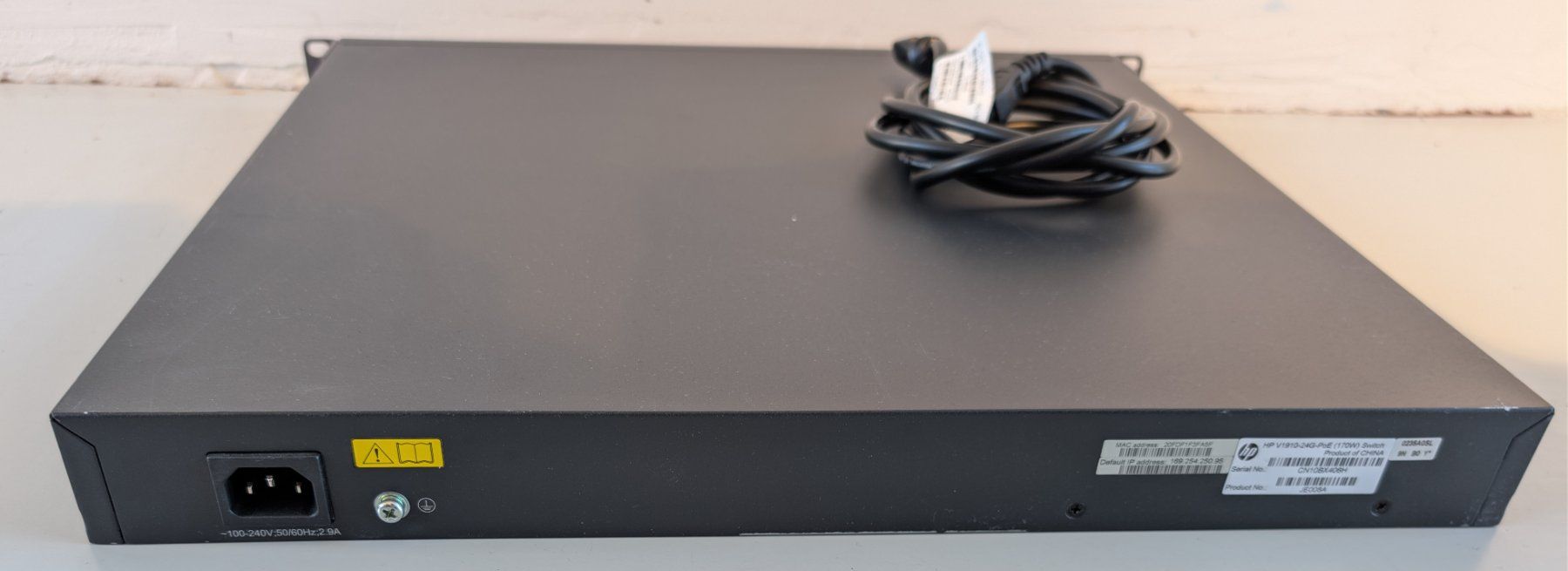 Hewlett Packard Hub & Switch: HPE 1910-24G PoE Switch – Usato da Dietlikon venduto da ComdatAG 2