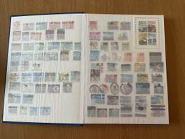 Briefmarkenalbum mit vielen alten und neuen Marken, Top!