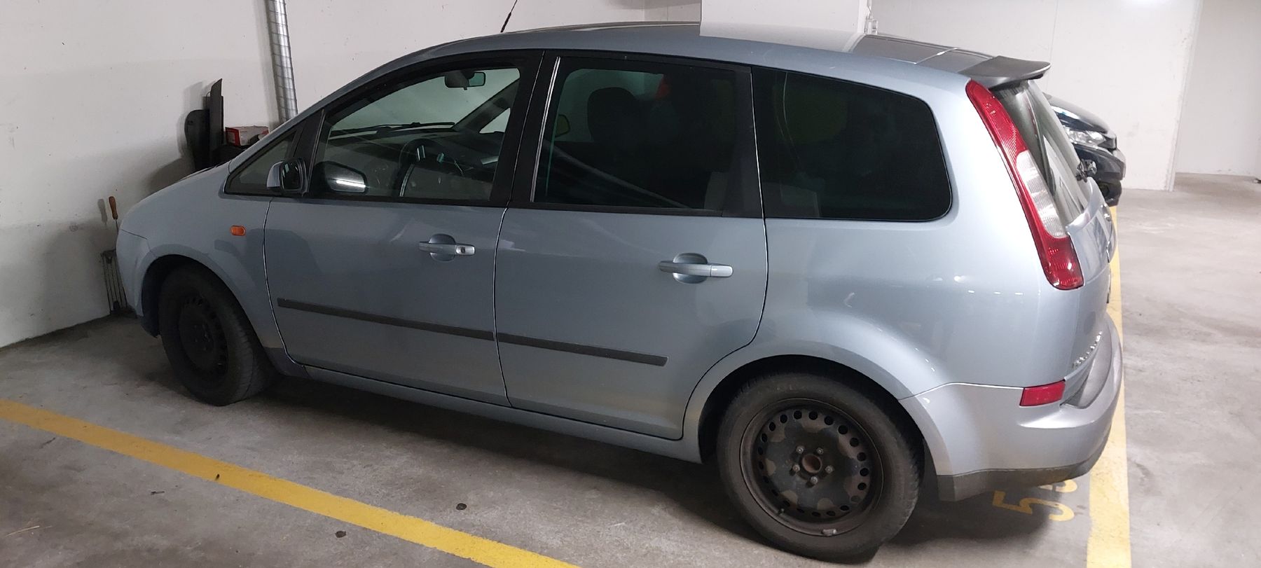 Ford Automobili: Ford Focus Cmax 1.6TDCi – Usato da Obfelden venduto da die_8hy5 1