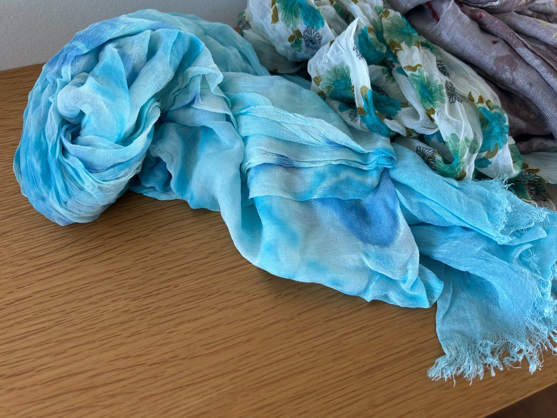 Foulard & Sciarpe: Sommerschal-Set ab 3.- – Usato da Horn venduto da Mada72 1