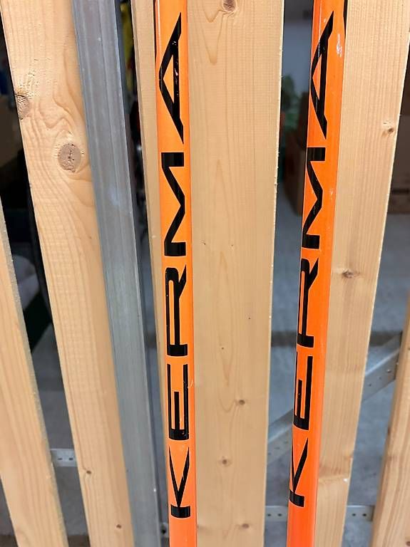 Sci: Bâtons de ski 120cm – Usato da Châtel-St-Denis venduto da lau_7cf7 2