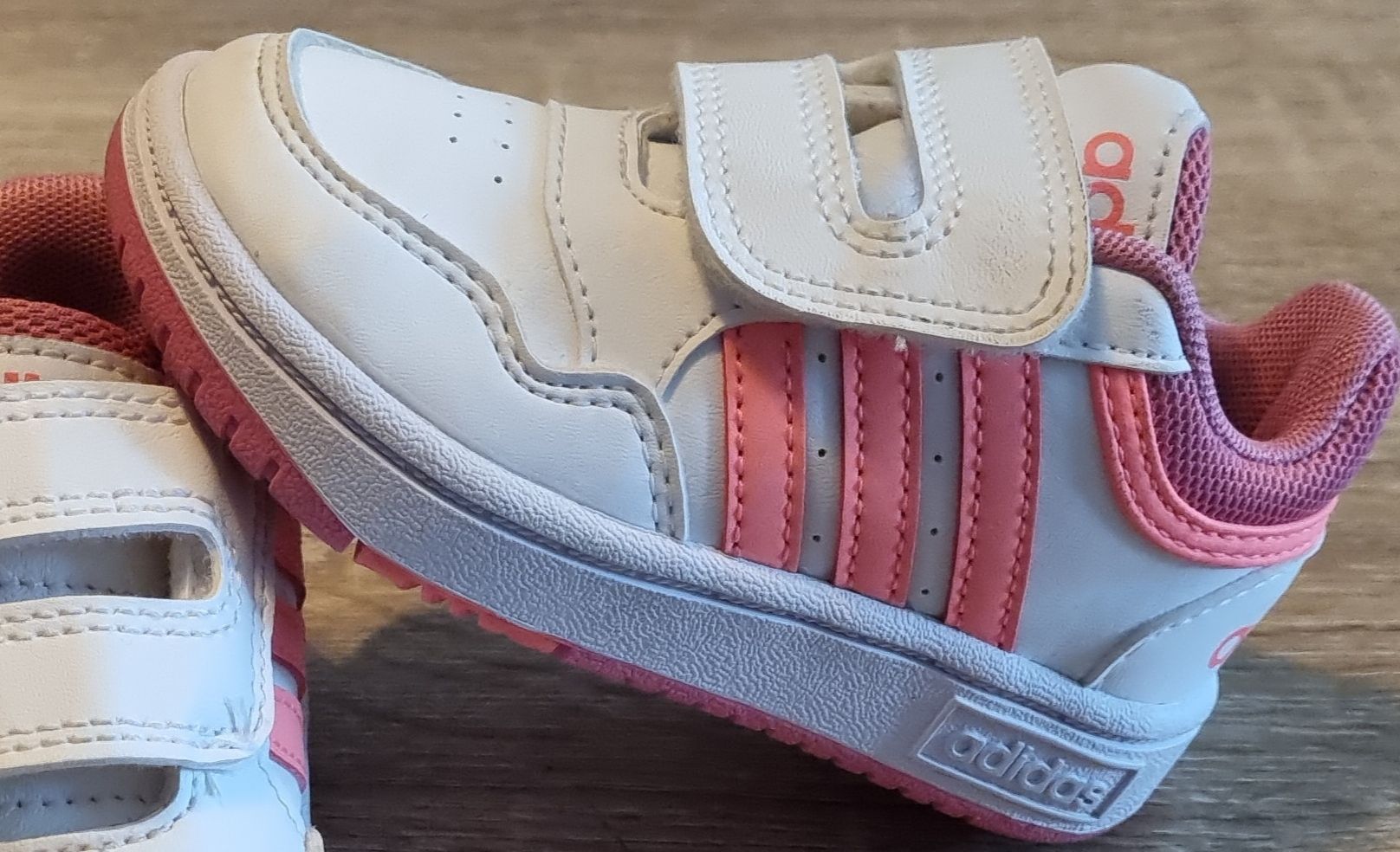 Adidas Scarpe per ragazze: Adidas Sneaker, Gr. 22 – Usato da Mörschwil venduto da mar_t9k9