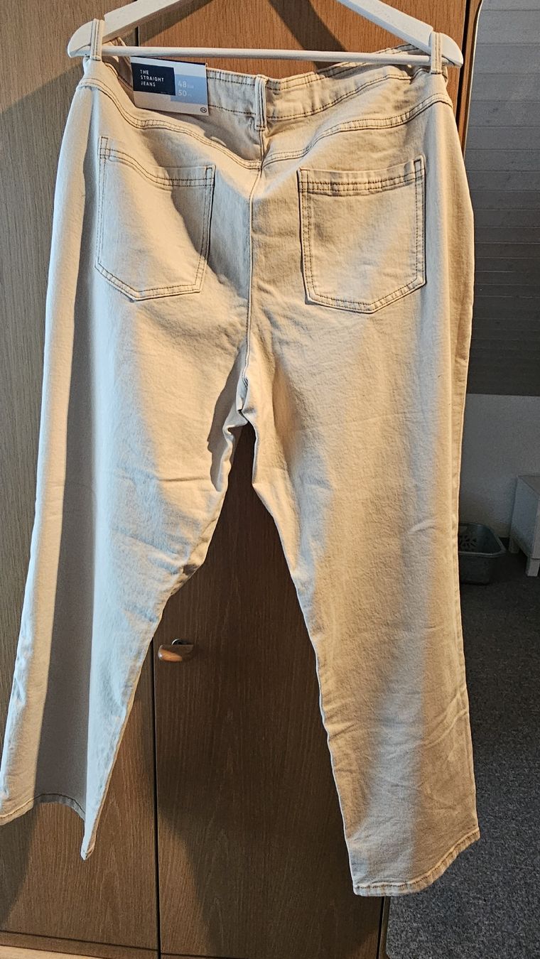 C&A Jeans: NEUE Jeans, Denim Stretch, Gr. 48, Sandbeige – Nuovo e nell'imballaggio originale da Arbon venduto da Flyaway8 3