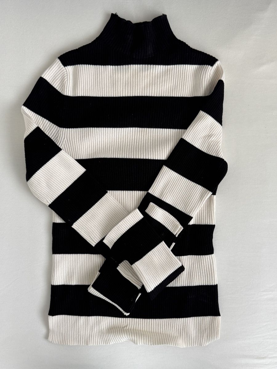 Pull&Bear Pullover & Sweatshirts: Pull&Bear Strickpullover, Rollkragen, schwarz-weiss, S – Neu (gemäss Beschreibung) aus Oberbipp von jan_68pd