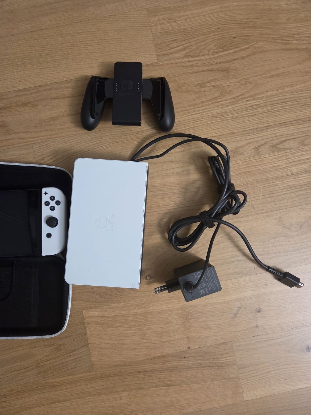 Nintendo Konsolen: Nintendo Switch 1 OLED – Neu (gemäss Beschreibung) aus Uster von buyfast 5