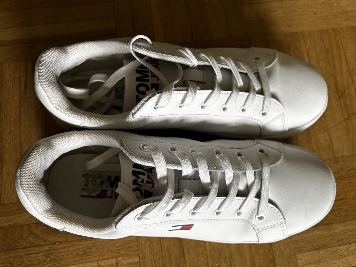 Tommy Hilfiger Scarpe da donna: Baskets compensées Tommy Hilfiger / taille 40 – Usato da Meyrin venduto da Bronx86 2