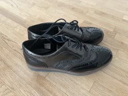 Schicke Lack Schuhe, schwarz, Gr. 40, Top Zustand!