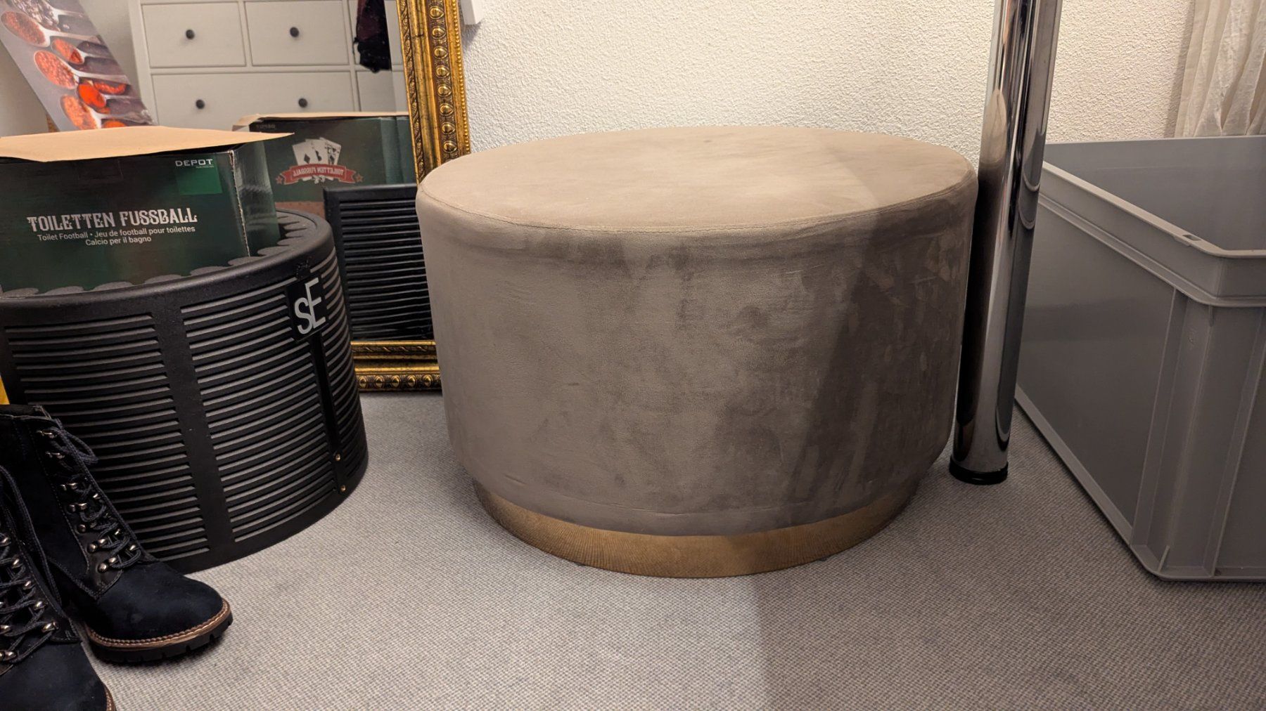 Sgabelli: Pouf Polsterhocker – Usato da Feusisberg venduto da Nils_Kuemin
