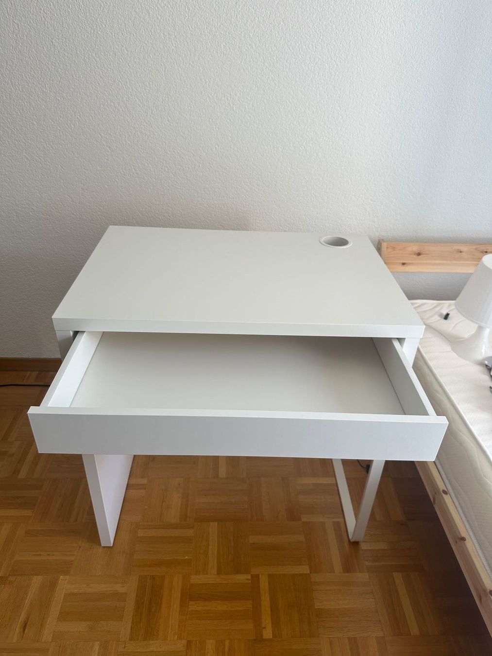 Ikea Scrivanie: Schreibtisch scrivania ikea – Nuovo (secondo la descrizione) da Zürich venduto da ter_z5fr 1