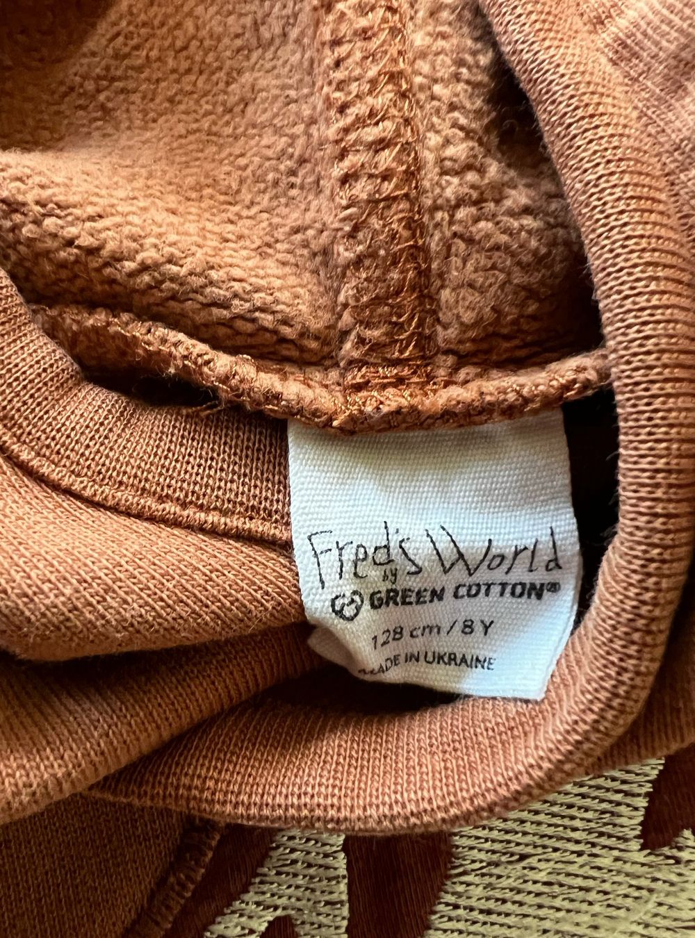 Maglioni & Felpe: Freds World Dinosaurier Kapuzenjacke/Pullover Gr.128 – Usato da Zürich venduto da normanprice 2