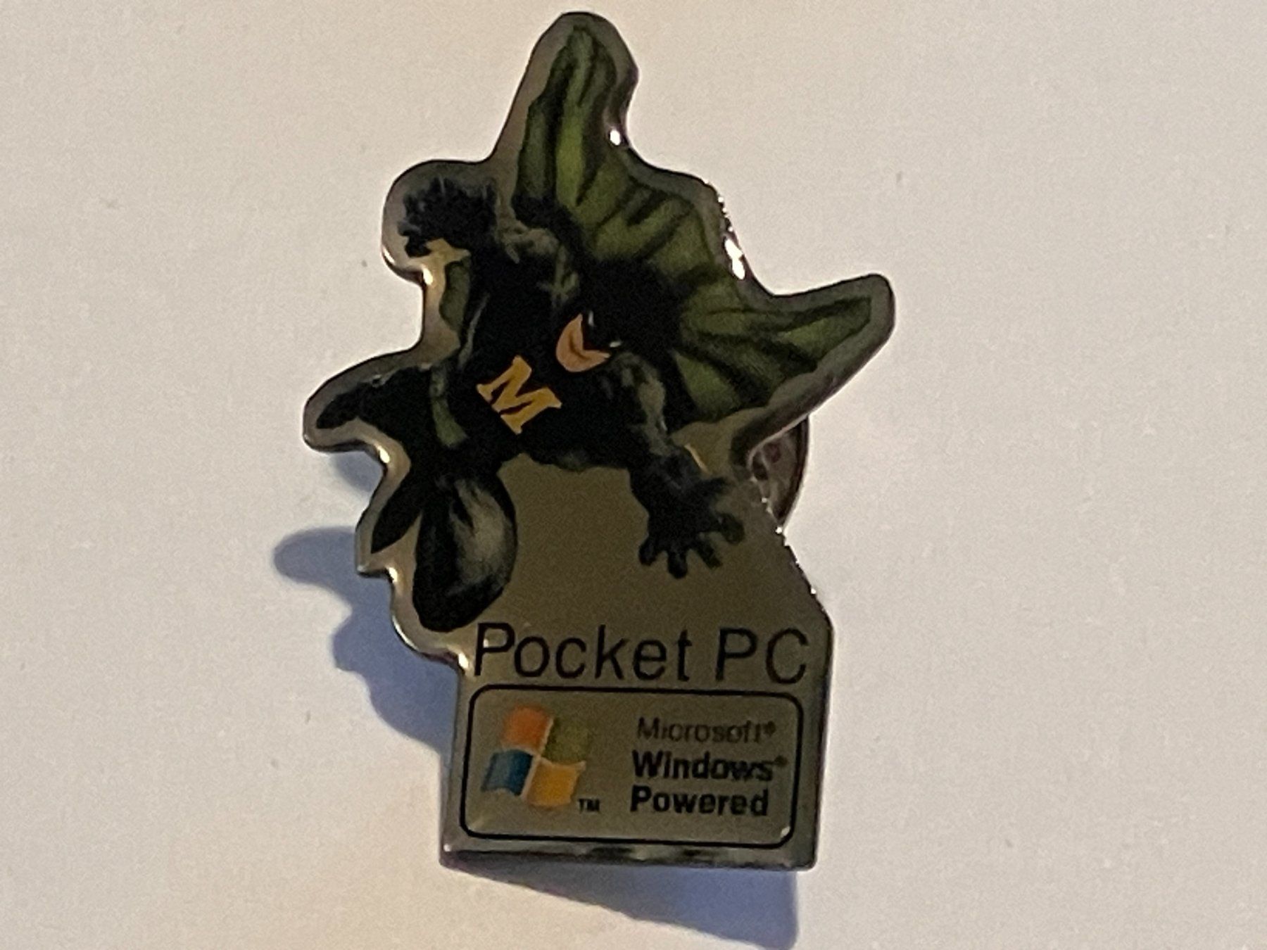 Placchette & Badge: 1 Pin Poket PC Windows Microsoft – Usato da Basel venduto da djwwpp