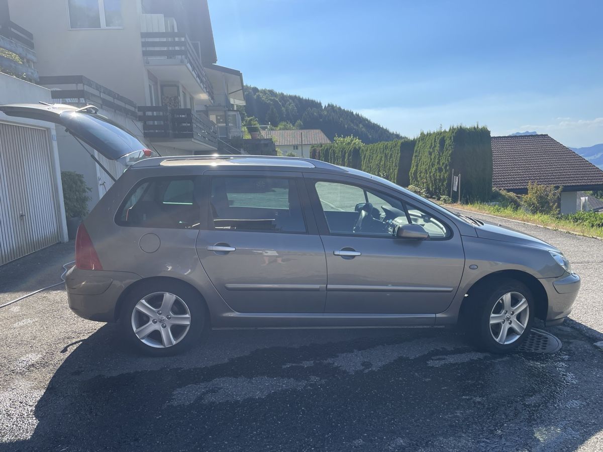 Autos: Peugeot 307 – Gebraucht aus Emmetten von Ciopy 1