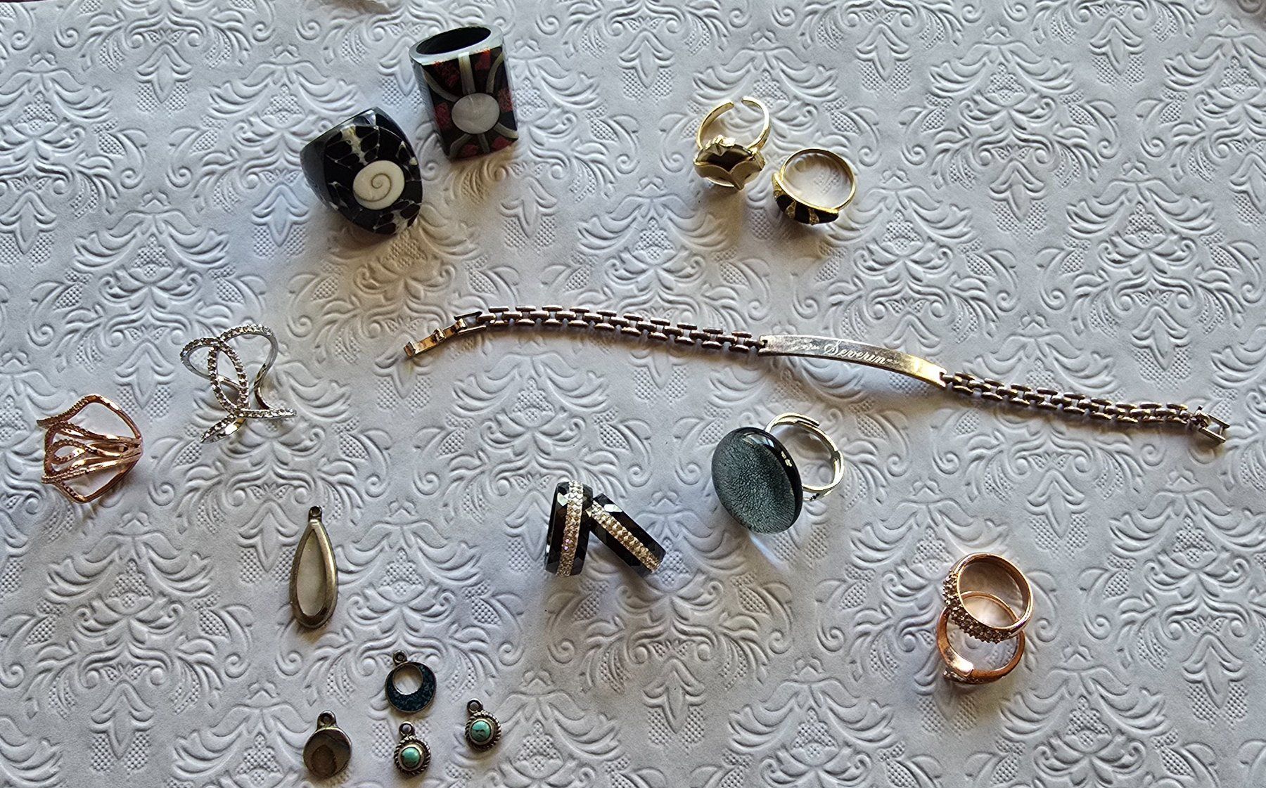 Autres bijoux: Modeschmuck – D'occasion à Menziken par Columbus 7