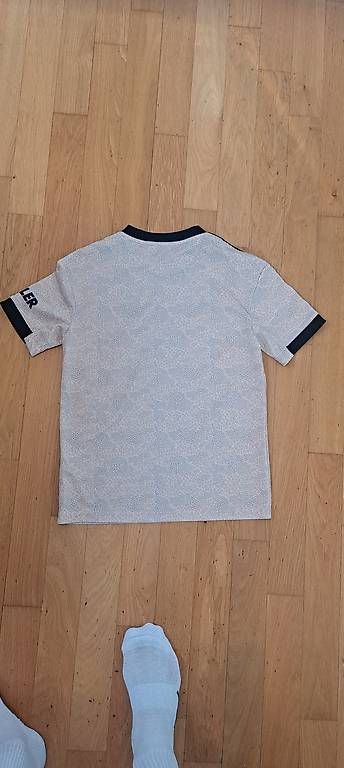 Survêtements: Kinder Trikot ManU Gr.152 – D'occasion à Brunnen par Rodge 1