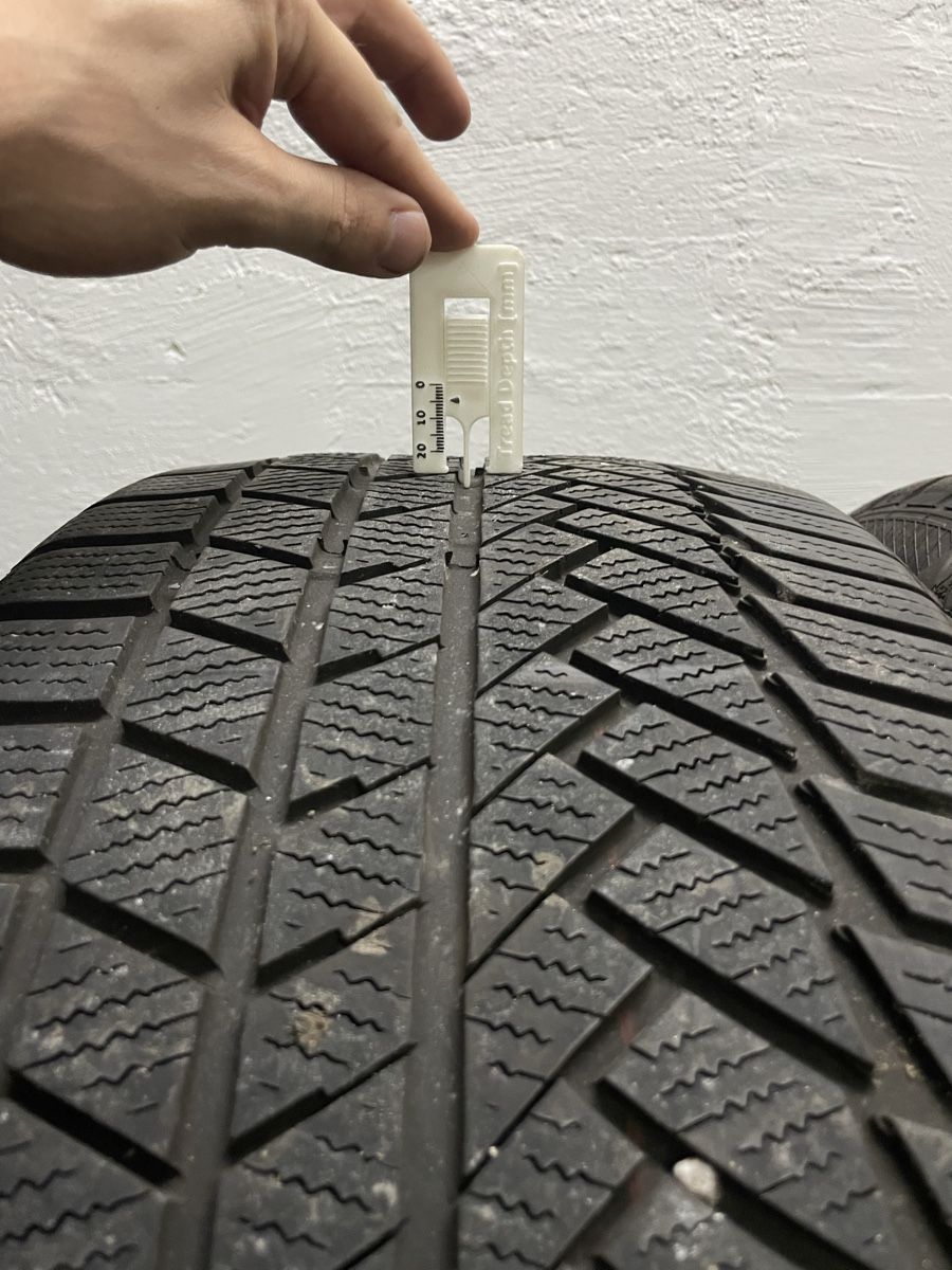 Pneus & Kompletträder: 2x Continental Winterpneu 285/40R20 – Gebraucht aus Sirnach von MotionModular 1
