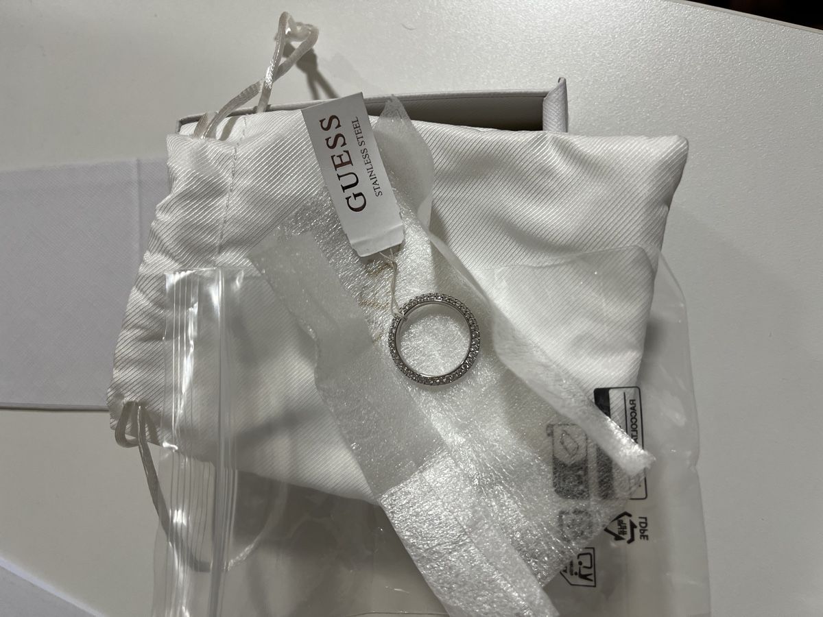 Guess Anelli: Guess Ring – Nuovo e nell'imballaggio originale da Nussbaumen AG venduto da c.4