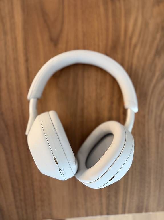 Cuffie: Sony wh-1000xm5 – Usato da Zürich venduto da yll_srq2