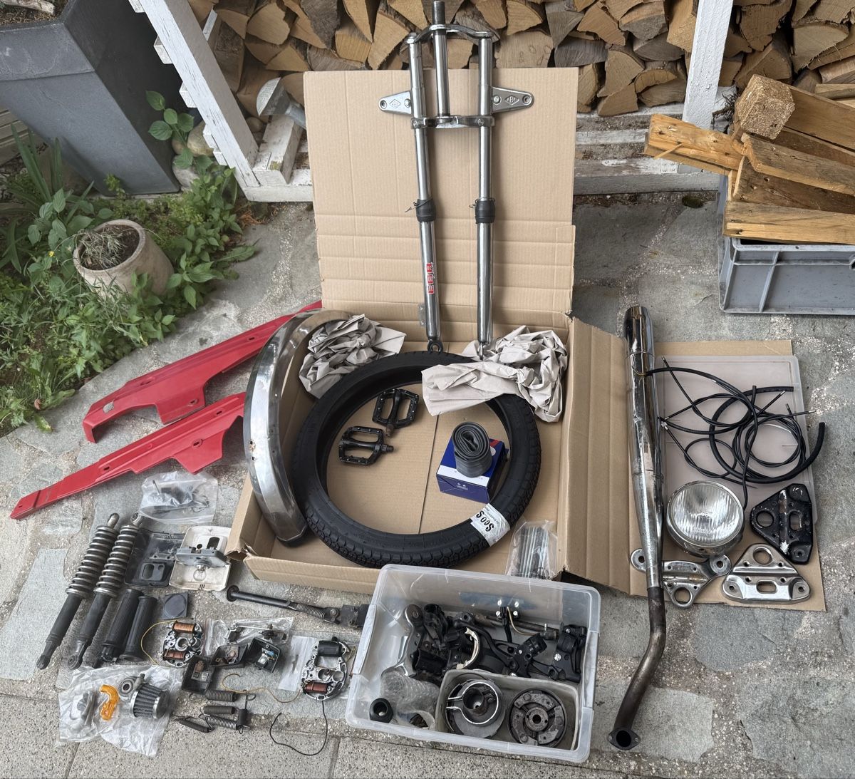 Puch Pièces pour mobylette: Puch maxi lot de pièces – D'occasion à Valeyres-sous-Rances par gegg