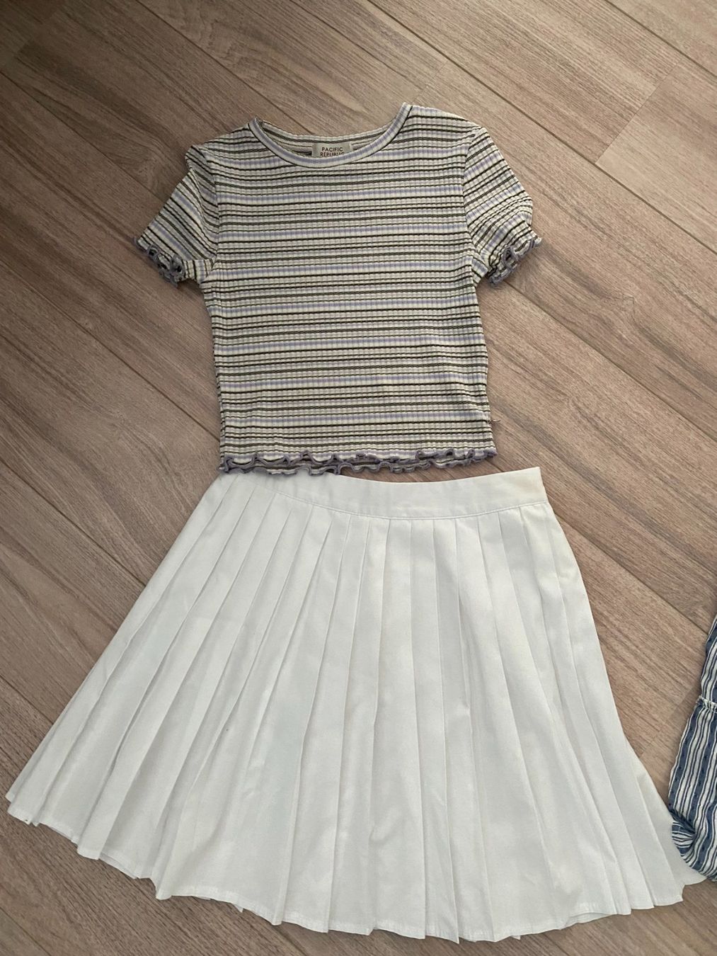 Lotti di vestiti: 3 Stk. Damen-Set Gr. XS – Usato da Bonstetten venduto da VCLS 2