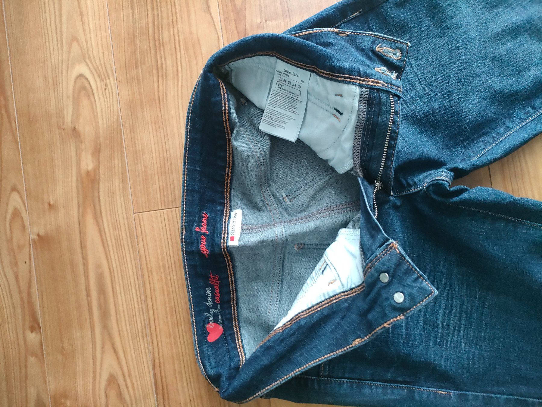 Jeans: Damenjeans wenig getragen – Usato da Niederlenz venduto da kuwue61 2