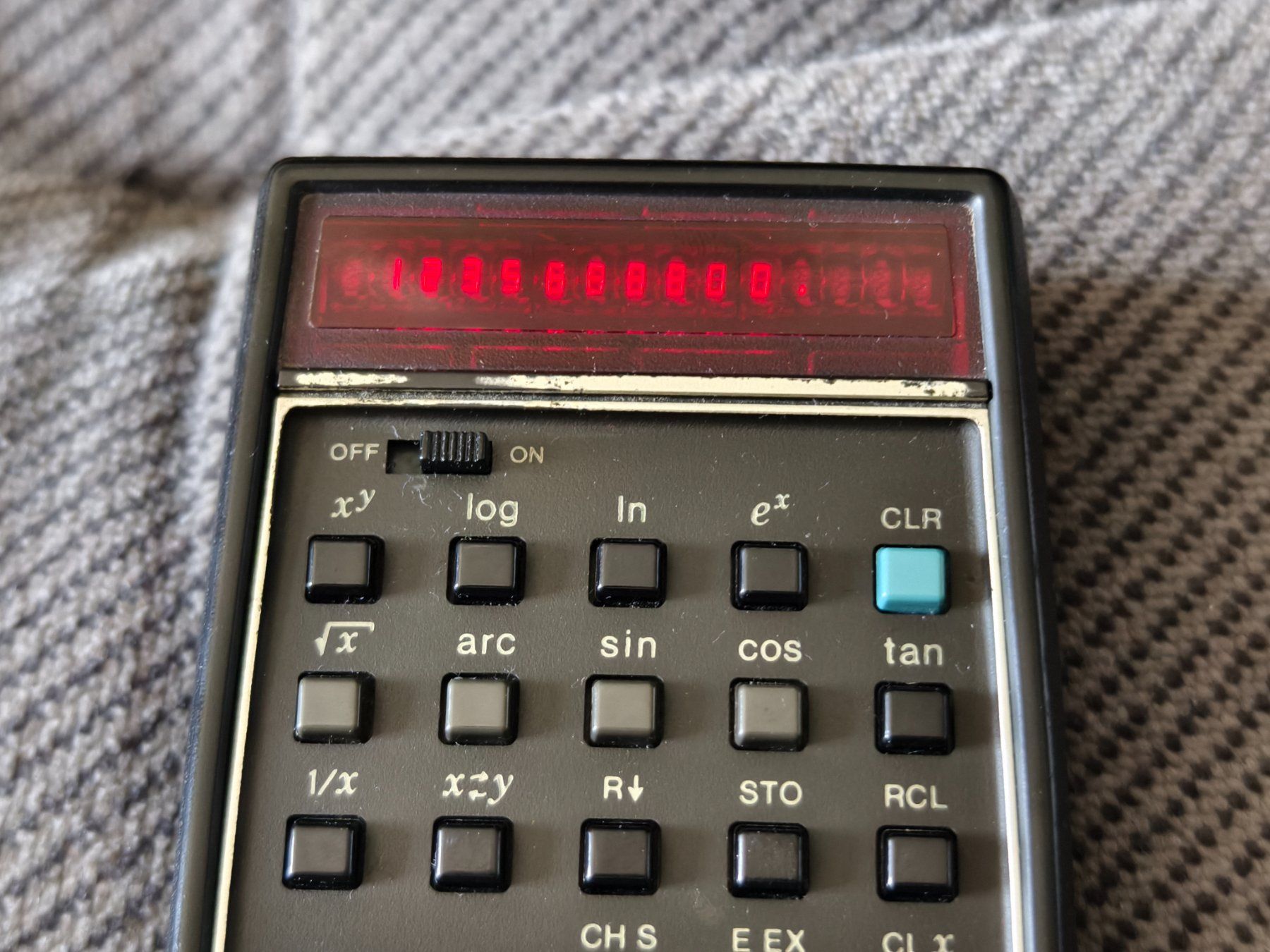 Hewlett Packard Calcolatrici tascabili: Calculatrice HP-35 batterie neuve – Difettoso da Bournens venduto da Ph0en1x 2