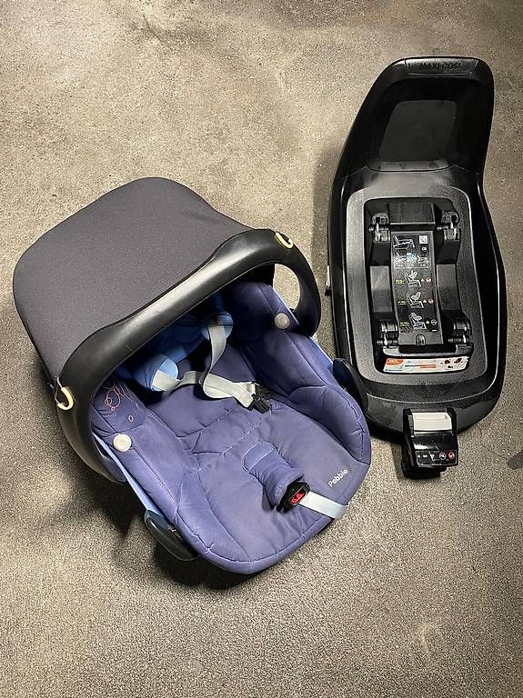 Seggiolini per auto: Maxi-Cosi Pebble inkl. ISOFIX Basisstation – Usato da Siglistorf venduto da nin_gl2p 2