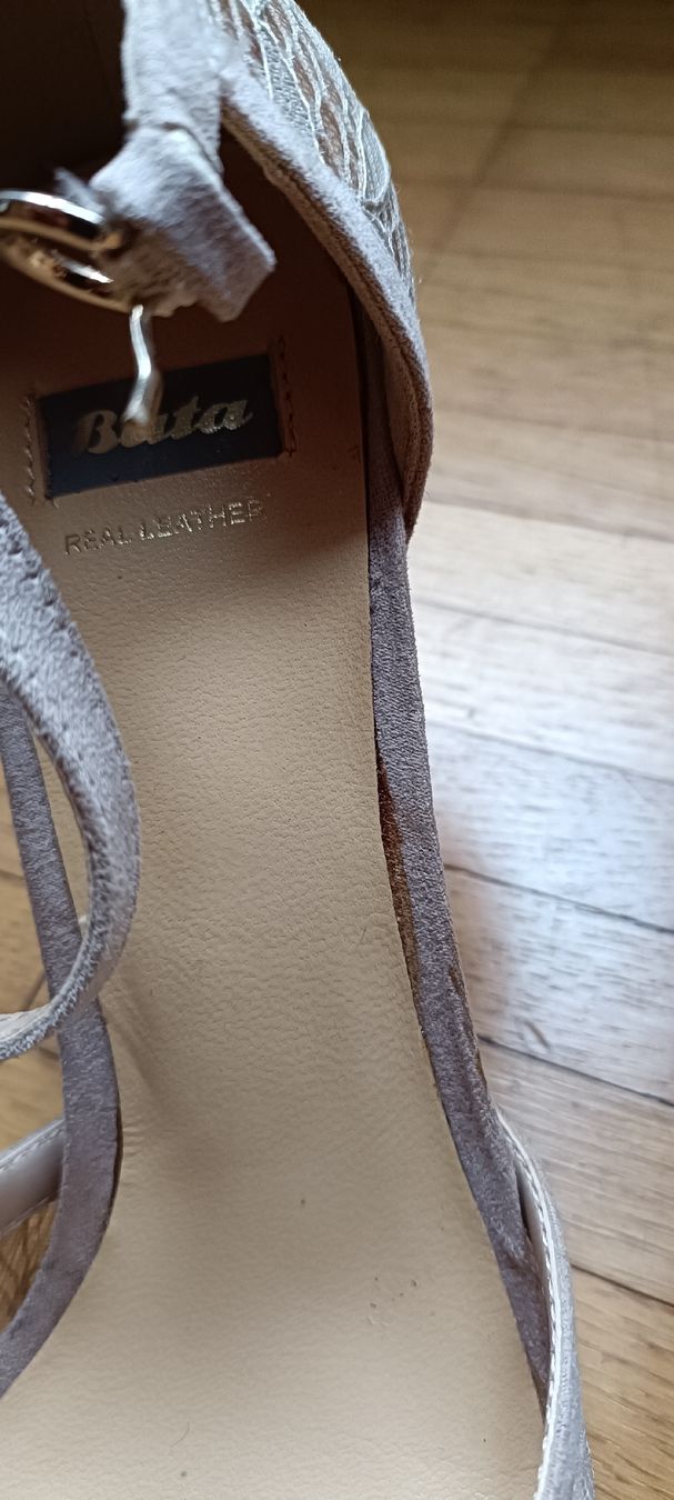 Damenschuhe: décolleté in stoffa elegante – Gebraucht aus Lugano von ycd_rv8h 3
