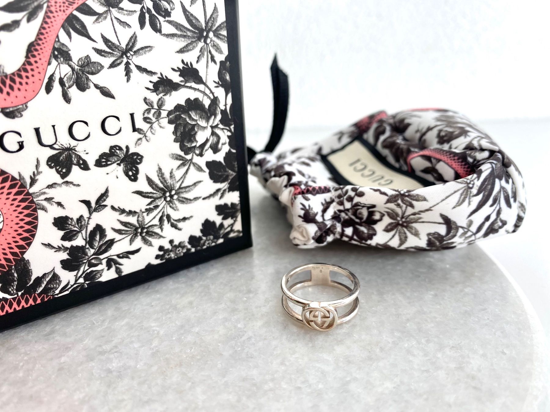 Gucci Anelli: GUCCI Ring 925 Silber Interlocking G Open Band – Usato da Kriens venduto da hannaandkiko